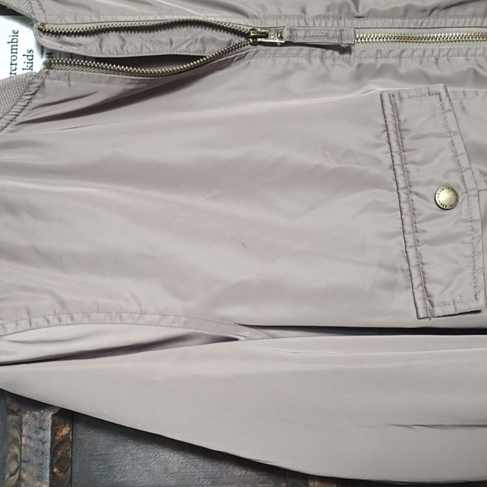 Abercrombie Satin Jacket - Picture 4 of 16